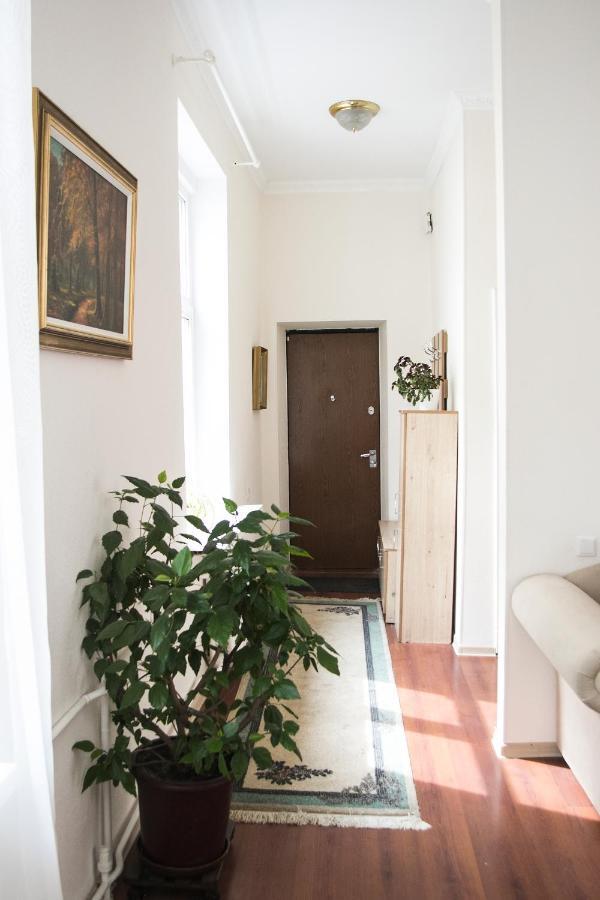 Vintage Style Spacious Apartment Клайпеда Екстер'єр фото